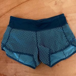 Women’s Lululemon Brand Athletic Running Shorts size 4 new